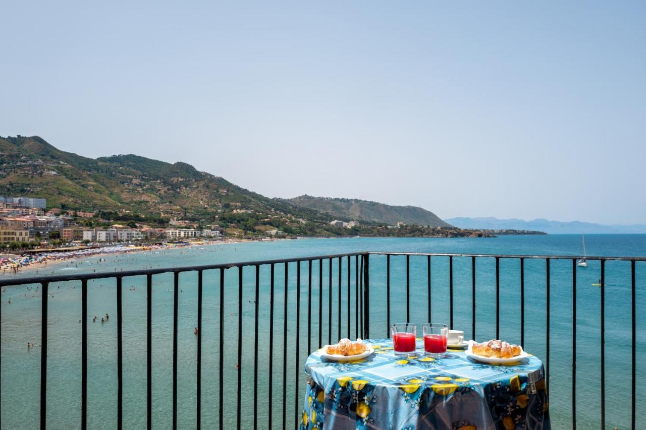 Lavatoioflats Casa Sul Mare E Sul Lavatoio Medievale A Чефалу Экстерьер фото